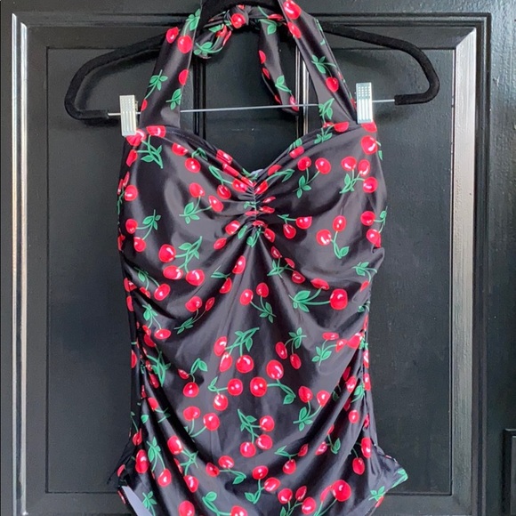 Pin-up cherries swimsuit - Picture 2 of 16